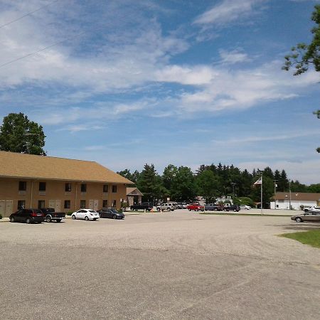 Oakridge Motel Newaygo Luaran gambar