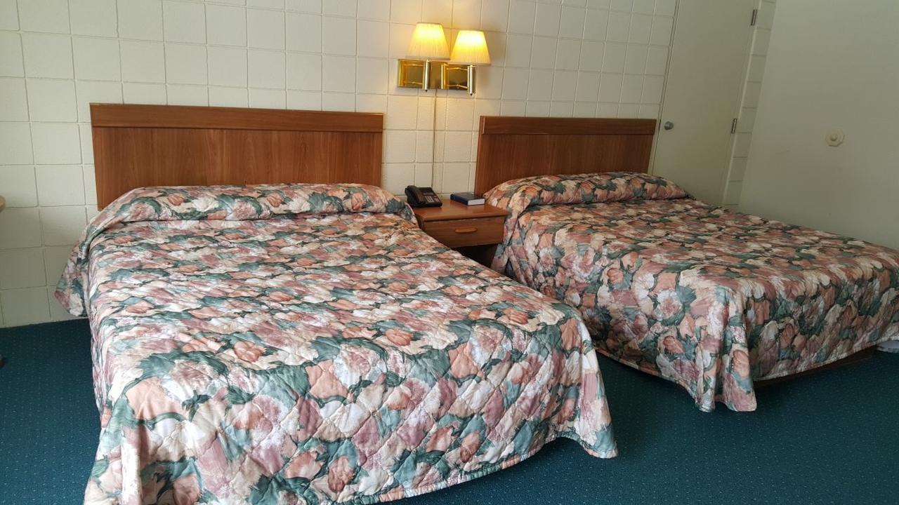 Oakridge Motel Newaygo Luaran gambar