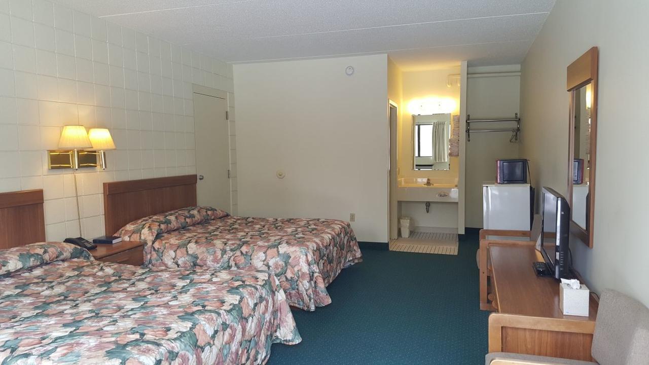 Oakridge Motel Newaygo Luaran gambar